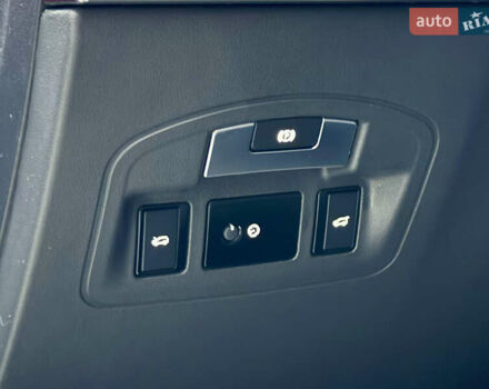 Красный Ягуар I-Pace, объемом двигателя 0 л и пробегом 142 тыс. км за 23500 $, фото 69 на Automoto.ua