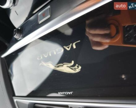 Красный Ягуар I-Pace, объемом двигателя 0 л и пробегом 155 тыс. км за 25999 $, фото 40 на Automoto.ua