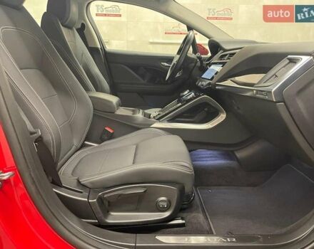 Красный Ягуар I-Pace, объемом двигателя 0 л и пробегом 140 тыс. км за 23899 $, фото 9 на Automoto.ua