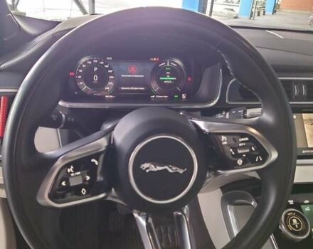 Красный Ягуар I-Pace, объемом двигателя 0 л и пробегом 66 тыс. км за 32300 $, фото 9 на Automoto.ua