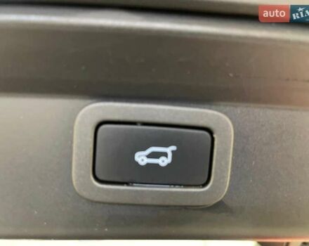 Красный Ягуар I-Pace, объемом двигателя 0 л и пробегом 140 тыс. км за 23899 $, фото 12 на Automoto.ua