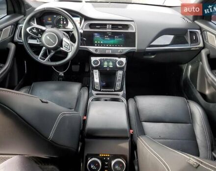Красный Ягуар I-Pace, объемом двигателя 0 л и пробегом 57 тыс. км за 13800 $, фото 8 на Automoto.ua