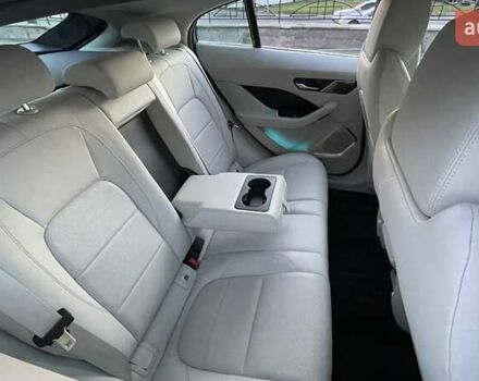 Червоний Ягуар I-Pace, об'ємом двигуна 0 л та пробігом 49 тис. км за 33500 $, фото 47 на Automoto.ua