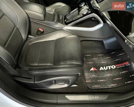 Ягуар I-Pace, объемом двигателя 0 л и пробегом 51 тыс. км за 29700 $, фото 45 на Automoto.ua