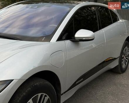Серый Ягуар I-Pace, объемом двигателя 0 л и пробегом 209 тыс. км за 20900 $, фото 31 на Automoto.ua