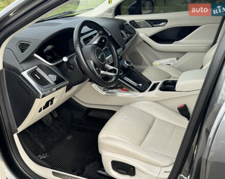 Серый Ягуар I-Pace, объемом двигателя 0 л и пробегом 143 тыс. км за 25500 $, фото 11 на Automoto.ua