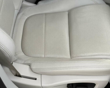 Серый Ягуар I-Pace, объемом двигателя 0 л и пробегом 173 тыс. км за 23499 $, фото 17 на Automoto.ua