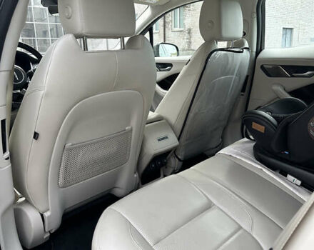 Серый Ягуар I-Pace, объемом двигателя 0 л и пробегом 122 тыс. км за 24800 $, фото 32 на Automoto.ua