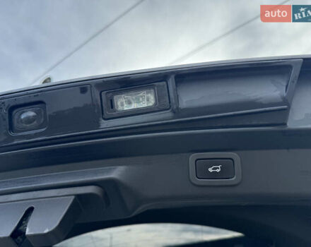 Серый Ягуар I-Pace, объемом двигателя 0 л и пробегом 143 тыс. км за 25500 $, фото 9 на Automoto.ua