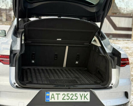 Серый Ягуар I-Pace, объемом двигателя 0 л и пробегом 173 тыс. км за 23499 $, фото 72 на Automoto.ua