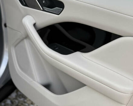 Серый Ягуар I-Pace, объемом двигателя 0 л и пробегом 173 тыс. км за 23499 $, фото 20 на Automoto.ua