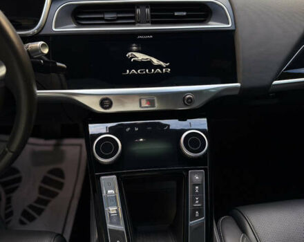 Серый Ягуар I-Pace, объемом двигателя 0 л и пробегом 54 тыс. км за 22500 $, фото 6 на Automoto.ua