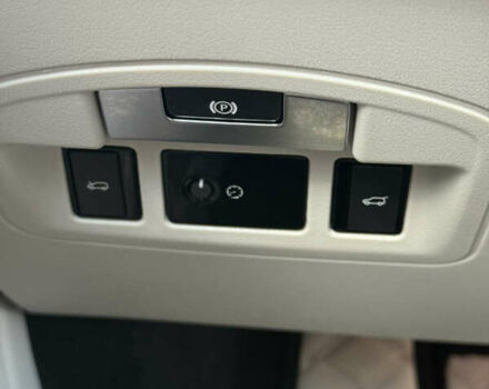 Серый Ягуар I-Pace, объемом двигателя 0 л и пробегом 173 тыс. км за 23499 $, фото 38 на Automoto.ua