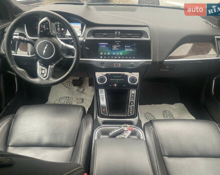 Серый Ягуар I-Pace, объемом двигателя 0 л и пробегом 118 тыс. км за 24400 $, фото 8 на Automoto.ua