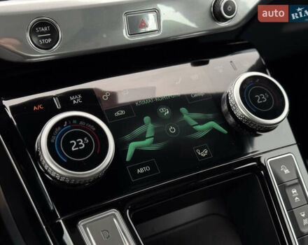 Серый Ягуар I-Pace, объемом двигателя 0 л и пробегом 150 тыс. км за 20900 $, фото 37 на Automoto.ua