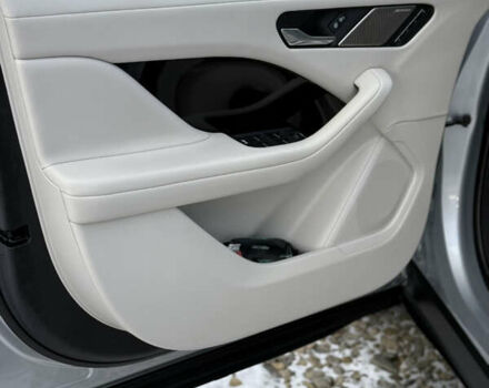 Серый Ягуар I-Pace, объемом двигателя 0 л и пробегом 173 тыс. км за 23499 $, фото 64 на Automoto.ua