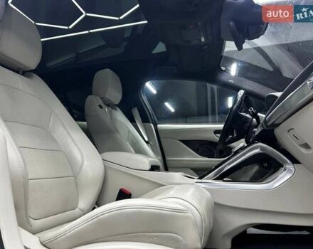 Серый Ягуар I-Pace, объемом двигателя 0 л и пробегом 152 тыс. км за 26000 $, фото 7 на Automoto.ua