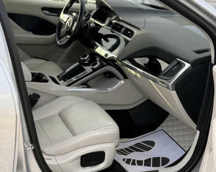 Серый Ягуар I-Pace, объемом двигателя 0 л и пробегом 173 тыс. км за 23499 $, фото 13 на Automoto.ua