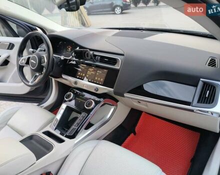 Серый Ягуар I-Pace, объемом двигателя 0 л и пробегом 186 тыс. км за 24000 $, фото 8 на Automoto.ua