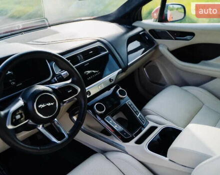 Серый Ягуар I-Pace, объемом двигателя 0 л и пробегом 28 тыс. км за 41000 $, фото 9 на Automoto.ua