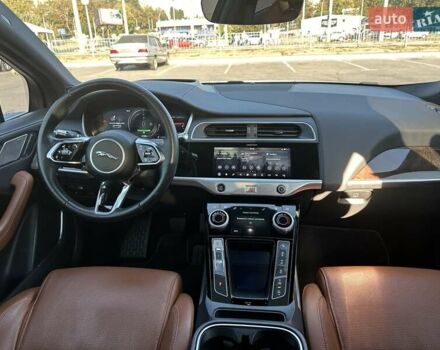 Серый Ягуар I-Pace, объемом двигателя 0 л и пробегом 133 тыс. км за 31700 $, фото 7 на Automoto.ua