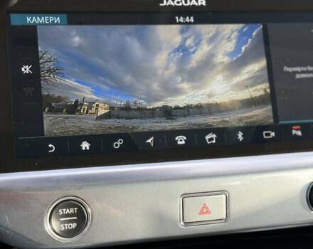 Серый Ягуар I-Pace, объемом двигателя 0 л и пробегом 173 тыс. км за 23499 $, фото 5 на Automoto.ua