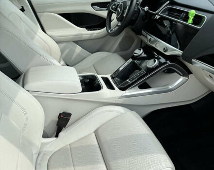 Серый Ягуар I-Pace, объемом двигателя 0 л и пробегом 169 тыс. км за 24999 $, фото 8 на Automoto.ua