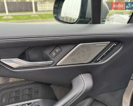 Серый Ягуар I-Pace, объемом двигателя 0 л и пробегом 118 тыс. км за 23000 $, фото 25 на Automoto.ua