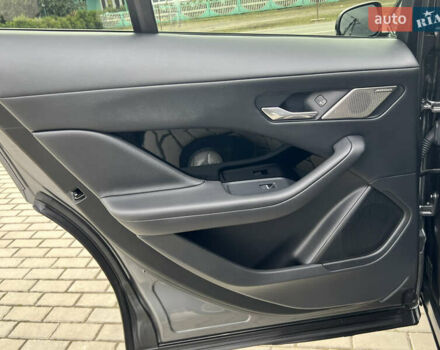 Серый Ягуар I-Pace, объемом двигателя 0 л и пробегом 85 тыс. км за 22852 $, фото 17 на Automoto.ua