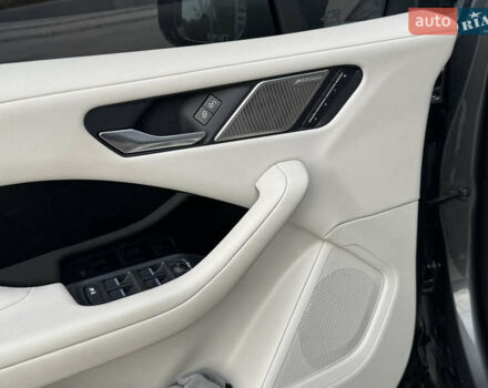 Серый Ягуар I-Pace, объемом двигателя 0 л и пробегом 143 тыс. км за 25500 $, фото 12 на Automoto.ua