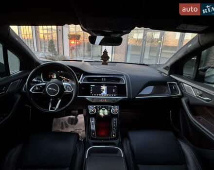 Серый Ягуар I-Pace, объемом двигателя 0 л и пробегом 123 тыс. км за 26500 $, фото 78 на Automoto.ua