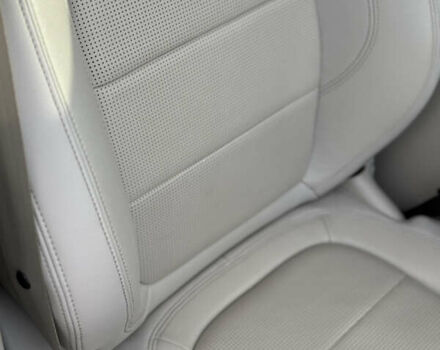 Серый Ягуар I-Pace, объемом двигателя 0 л и пробегом 173 тыс. км за 23499 $, фото 18 на Automoto.ua