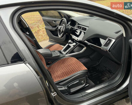 Серый Ягуар I-Pace, объемом двигателя 0 л и пробегом 131 тыс. км за 20950 $, фото 25 на Automoto.ua