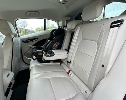 Серый Ягуар I-Pace, объемом двигателя 0 л и пробегом 122 тыс. км за 24800 $, фото 31 на Automoto.ua