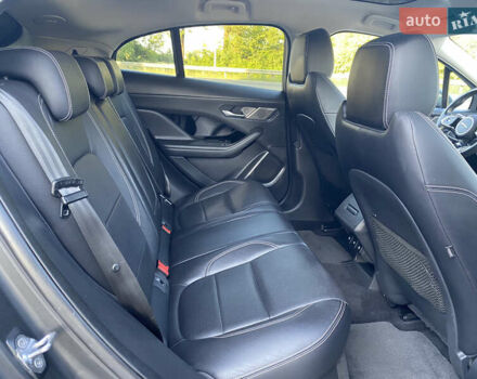 Серый Ягуар I-Pace, объемом двигателя 0 л и пробегом 157 тыс. км за 23500 $, фото 6 на Automoto.ua