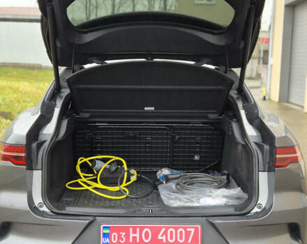 Серый Ягуар I-Pace, объемом двигателя 0 л и пробегом 131 тыс. км за 21700 $, фото 10 на Automoto.ua