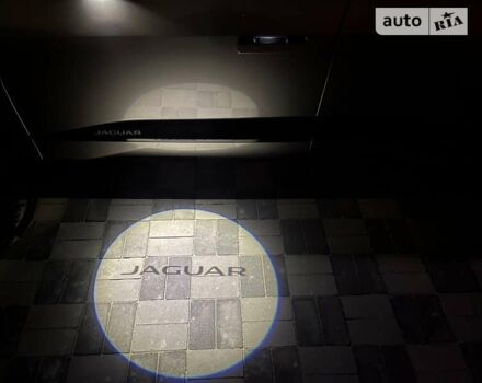 Серый Ягуар I-Pace, объемом двигателя 0 л и пробегом 107 тыс. км за 38500 $, фото 1 на Automoto.ua