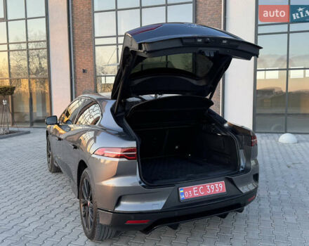 Серый Ягуар I-Pace, объемом двигателя 0 л и пробегом 123 тыс. км за 26500 $, фото 46 на Automoto.ua