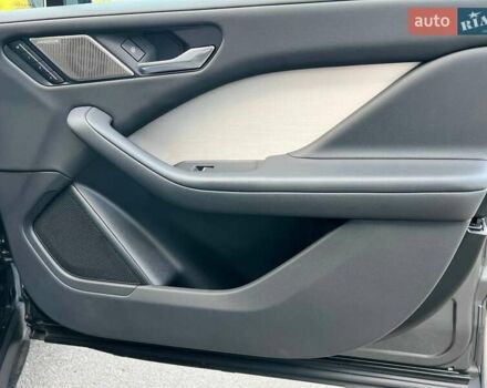 Серый Ягуар I-Pace, объемом двигателя 0 л и пробегом 114 тыс. км за 28500 $, фото 22 на Automoto.ua