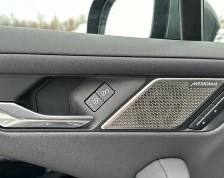 Серый Ягуар I-Pace, объемом двигателя 0 л и пробегом 118 тыс. км за 28000 $, фото 11 на Automoto.ua