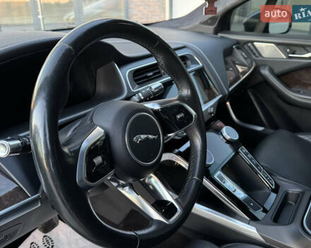 Серый Ягуар I-Pace, объемом двигателя 0 л и пробегом 123 тыс. км за 26500 $, фото 63 на Automoto.ua