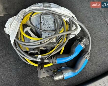 Серый Ягуар I-Pace, объемом двигателя 0 л и пробегом 94 тыс. км за 25900 $, фото 92 на Automoto.ua