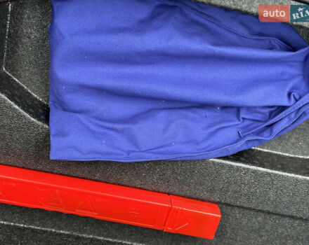 Серый Ягуар I-Pace, объемом двигателя 0 л и пробегом 150 тыс. км за 20900 $, фото 57 на Automoto.ua