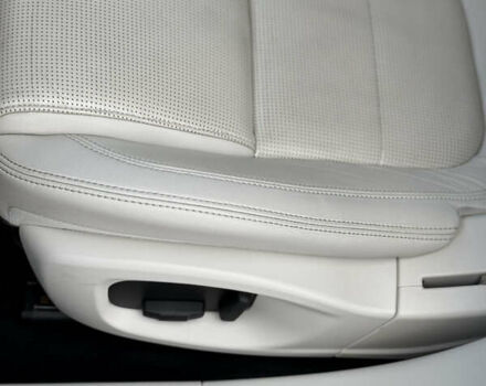 Серый Ягуар I-Pace, объемом двигателя 0 л и пробегом 173 тыс. км за 23499 $, фото 61 на Automoto.ua