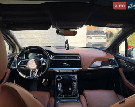 Серый Ягуар I-Pace, объемом двигателя 0 л и пробегом 159 тыс. км за 22999 $, фото 18 на Automoto.ua