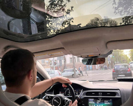 Серый Ягуар I-Pace, объемом двигателя 0 л и пробегом 28 тыс. км за 41000 $, фото 5 на Automoto.ua