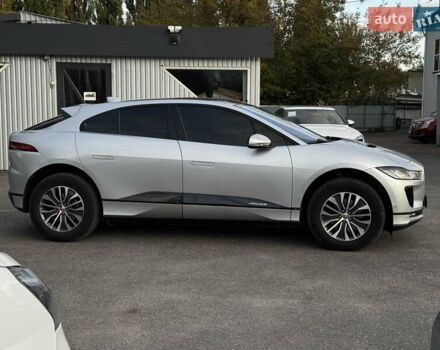 Серый Ягуар I-Pace, объемом двигателя 0 л и пробегом 209 тыс. км за 20900 $, фото 7 на Automoto.ua