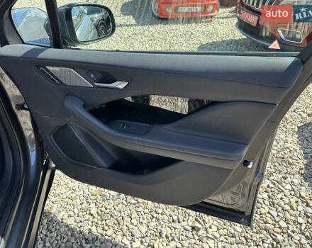 Серый Ягуар I-Pace, объемом двигателя 0 л и пробегом 107 тыс. км за 20900 $, фото 30 на Automoto.ua