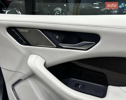 Серый Ягуар I-Pace, объемом двигателя 0 л и пробегом 152 тыс. км за 26000 $, фото 10 на Automoto.ua