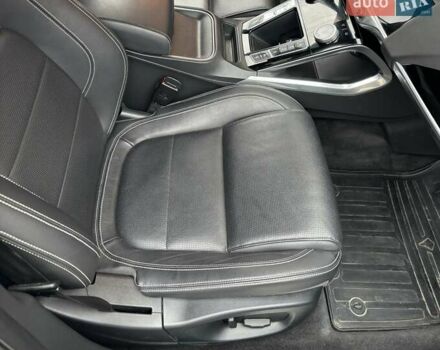 Серый Ягуар I-Pace, объемом двигателя 0 л и пробегом 128 тыс. км за 22800 $, фото 11 на Automoto.ua